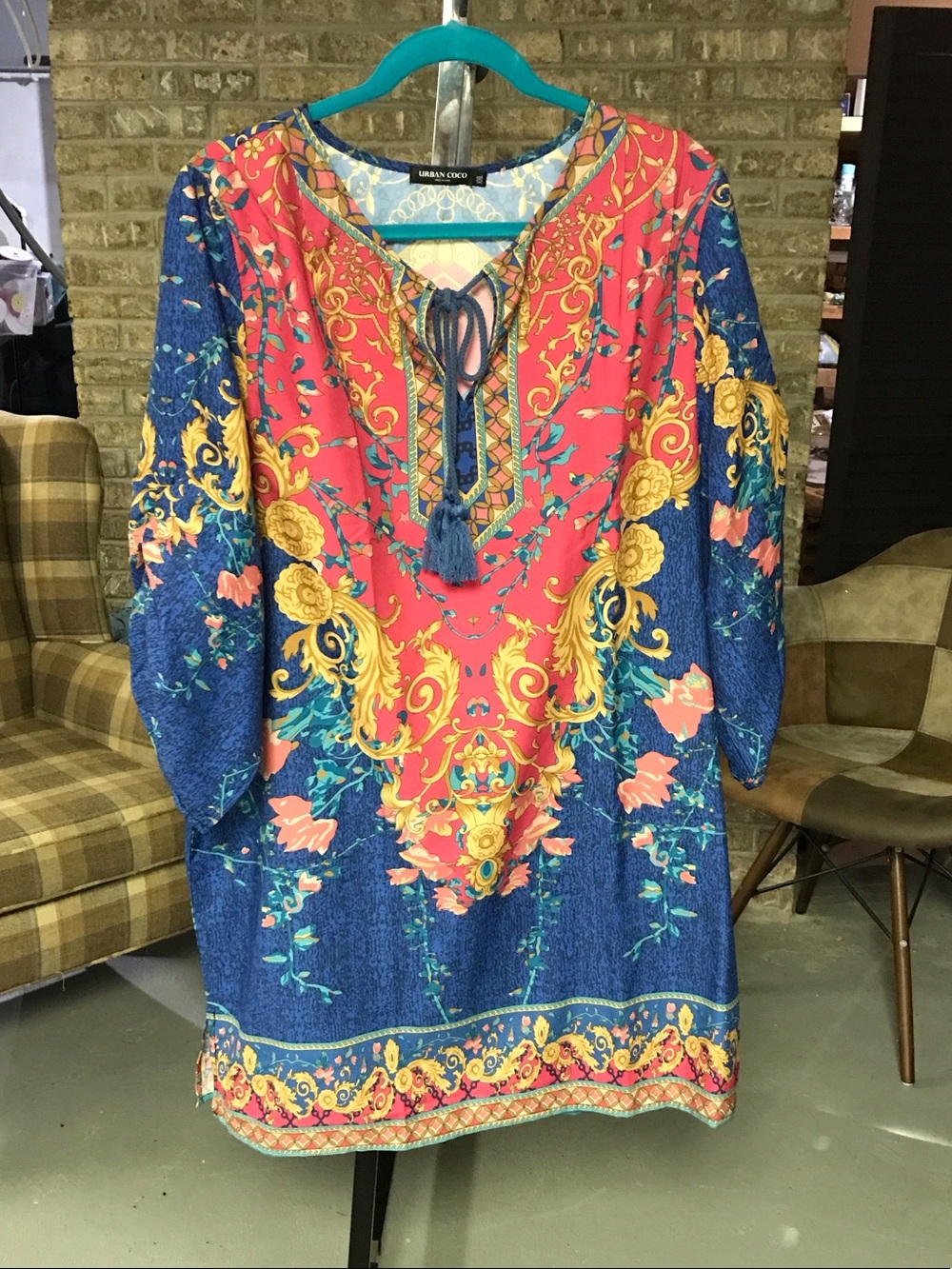 Urban Coco Blue & Coral Baroque-Print Tassel Tunic